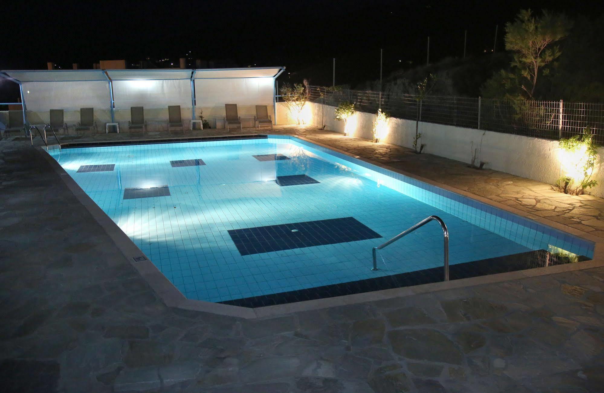 Hotel Sea Breeze Sitia  Exterior photo