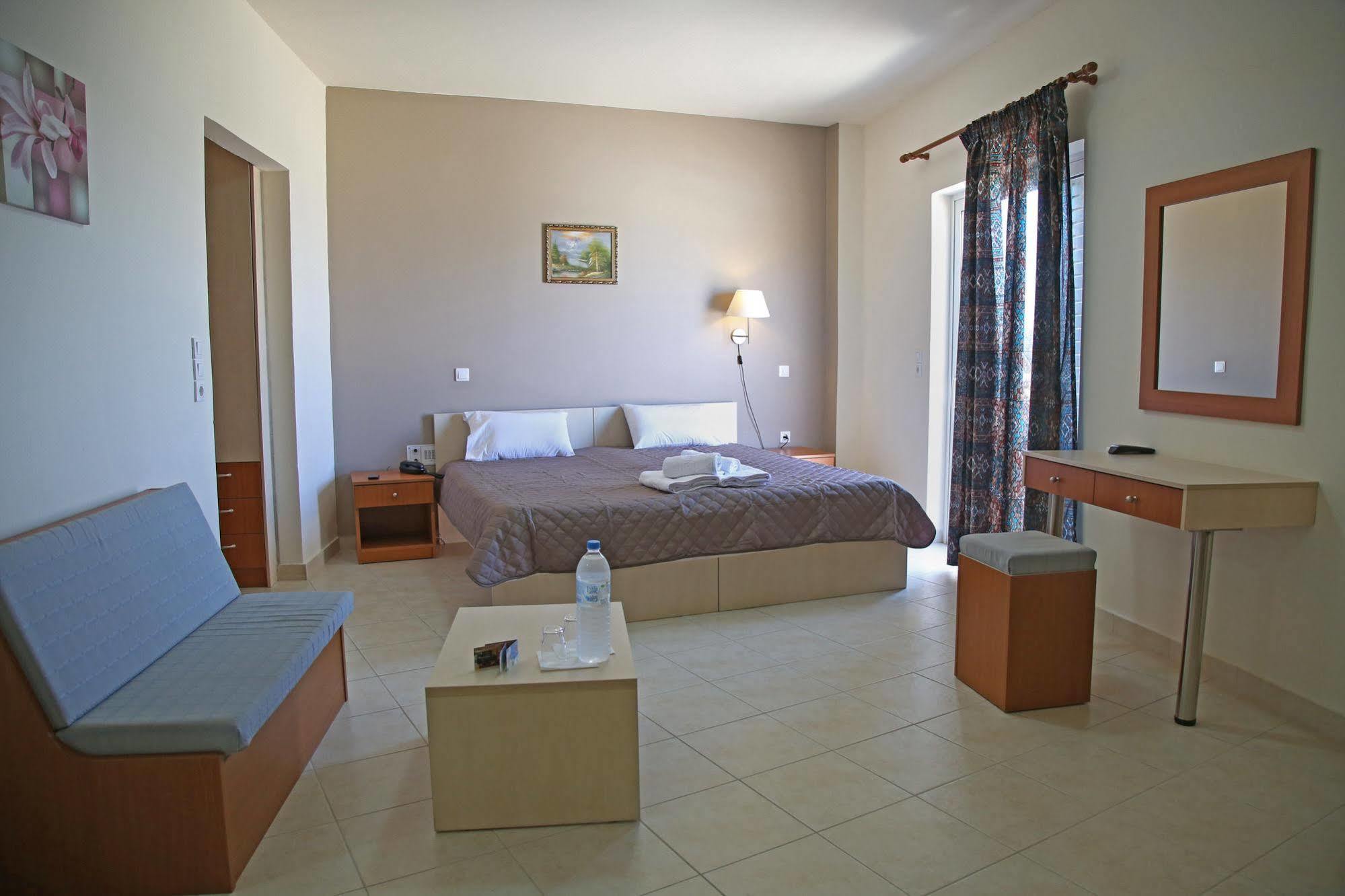 Hotel Sea Breeze Sitia  Exterior photo