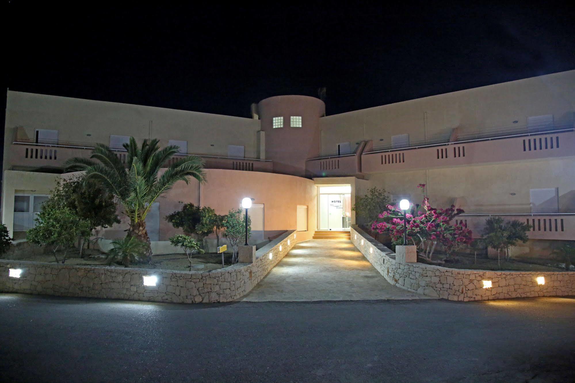 Hotel Sea Breeze Sitia  Exterior photo